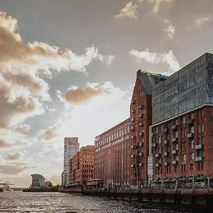 Ginn Elbspeicher Hamburk