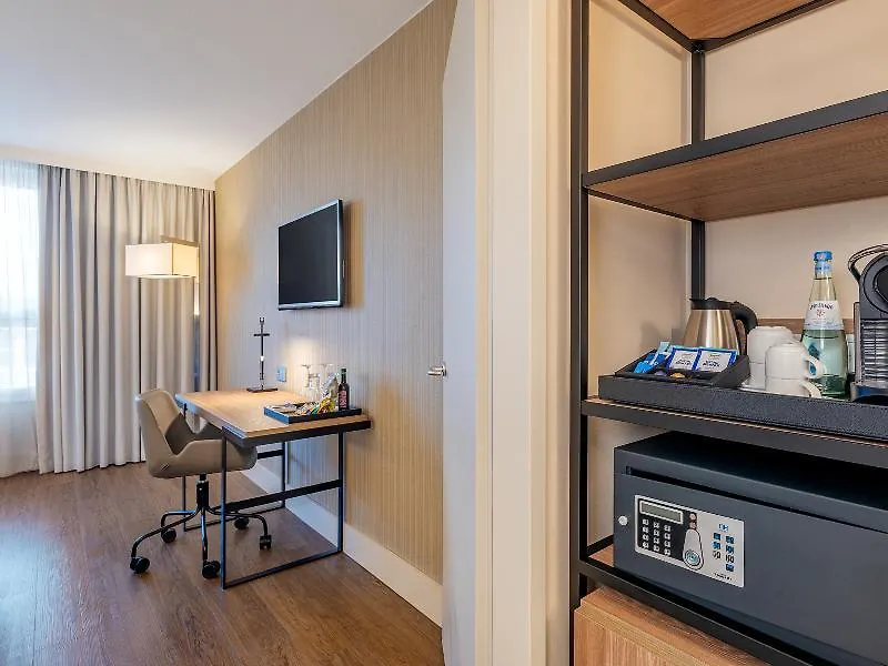 Nh Hamburg Altona Hotel