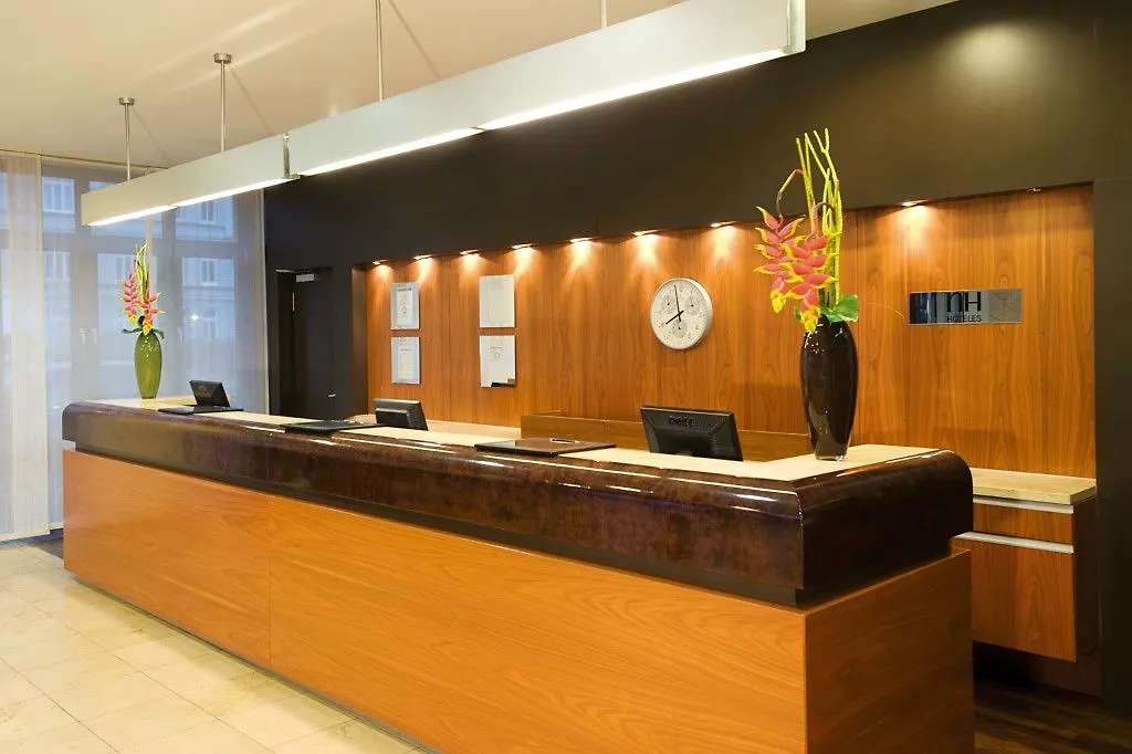 Nh Hamburg Altona Hotel